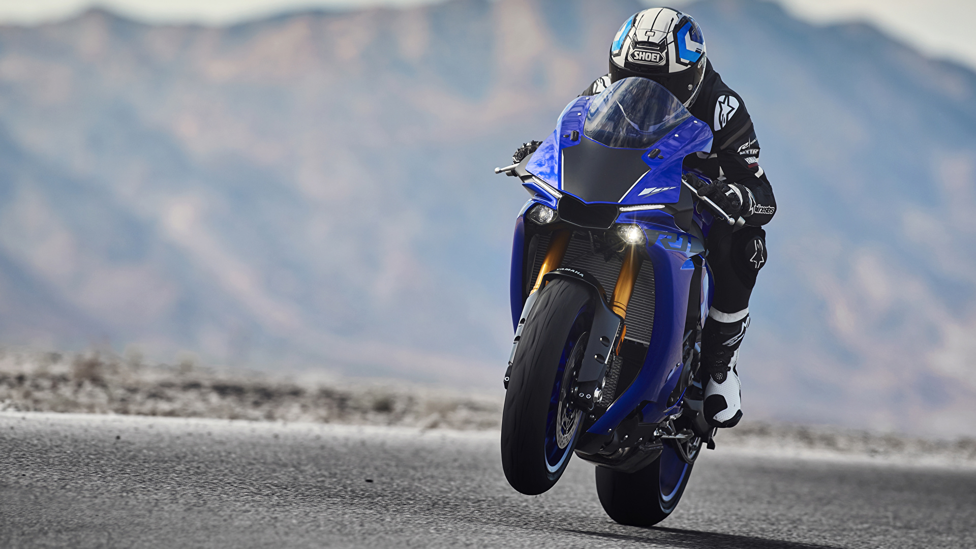 Yamaha R1